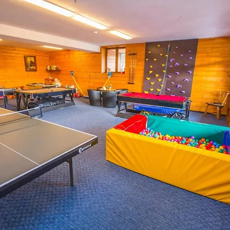 Happy House & Sauna Ξενοδοχείο με διαμερίσματα 4*