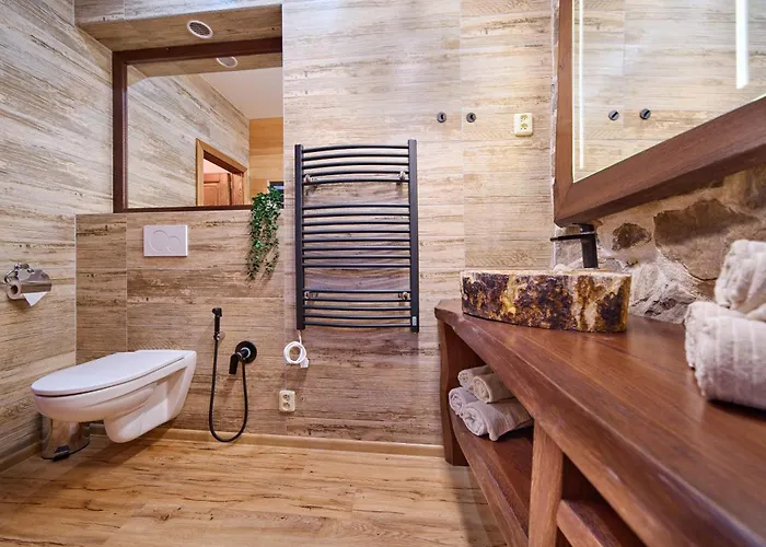 Happy House & Sauna Apart-hotel 4*