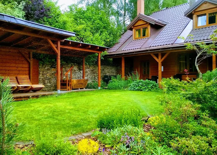 מלון דירות Happy House & Sauna 4*