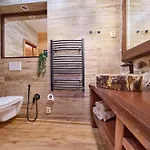 Happy House & Sauna Lejlighedshotel 4*