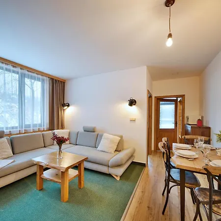 מלון דירות Happy House & Sauna Špindlerŭv Mlýn