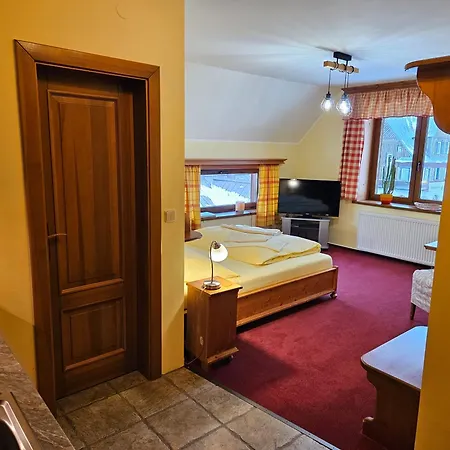 Happy House Apartments&sauna 4*