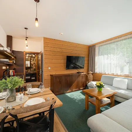 Hotel apartamentowy Happy House & Sauna 4*